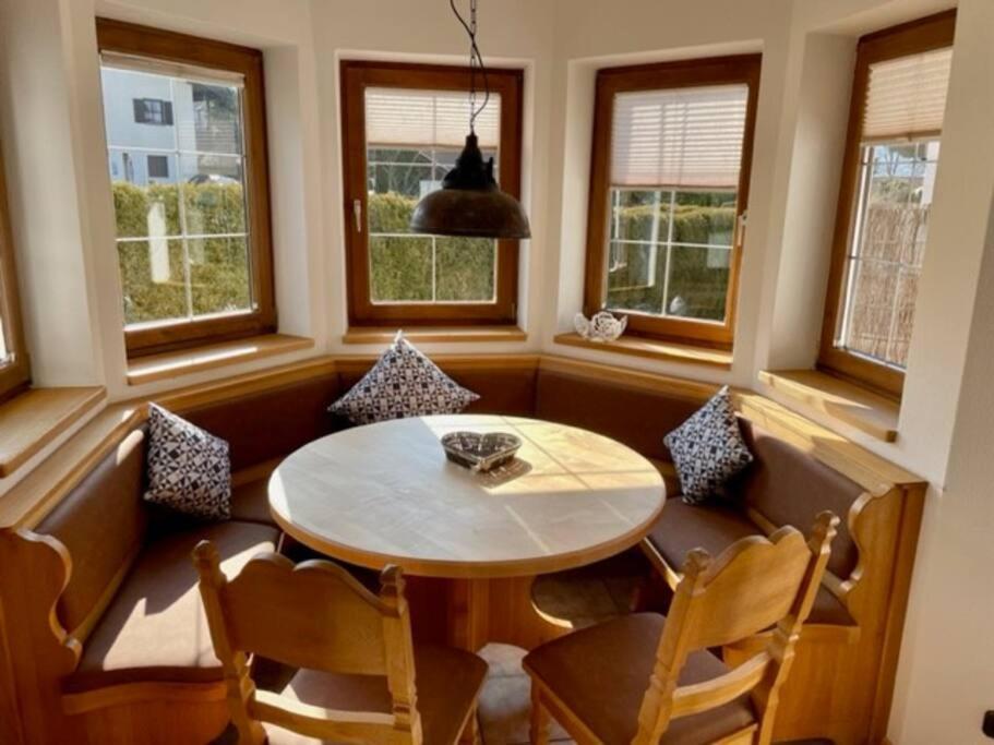 Kleines Haeuschen Mit Bergblick Apartment Eschenlohe Luaran gambar