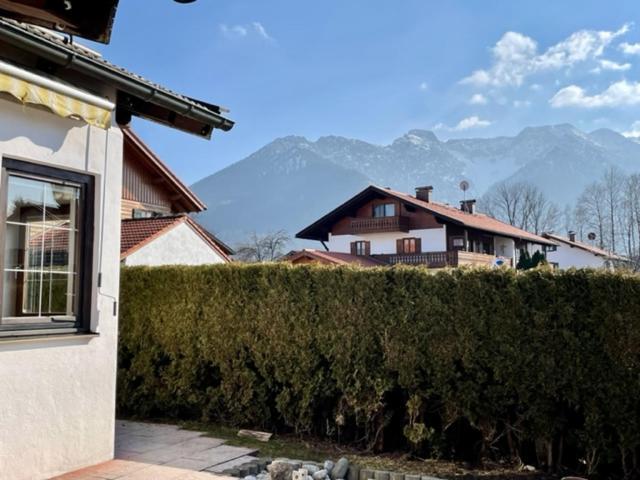 Kleines Haeuschen Mit Bergblick Apartment Eschenlohe Luaran gambar